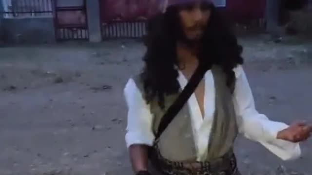 Captain jack sparrow low budget 🤣🤣