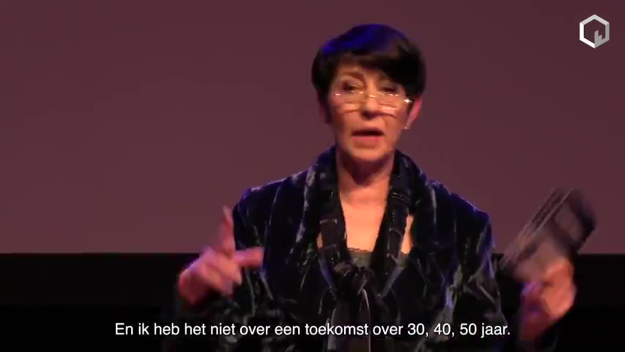 Christine Anderson: The future will be ours (Short amount of unsubbed German at beginning)