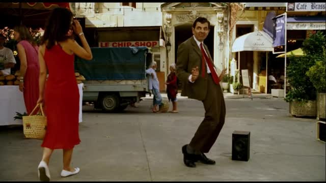 Foreign funny video Mr. Bean's funny behavior