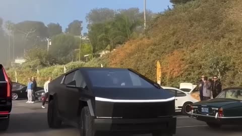 Elon Musk सबके सामने शर्मिंदा हो गए