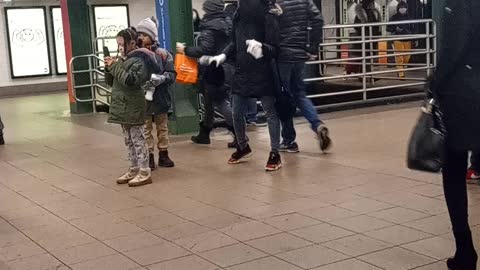 New Yorkers Dancing in NYC Subways