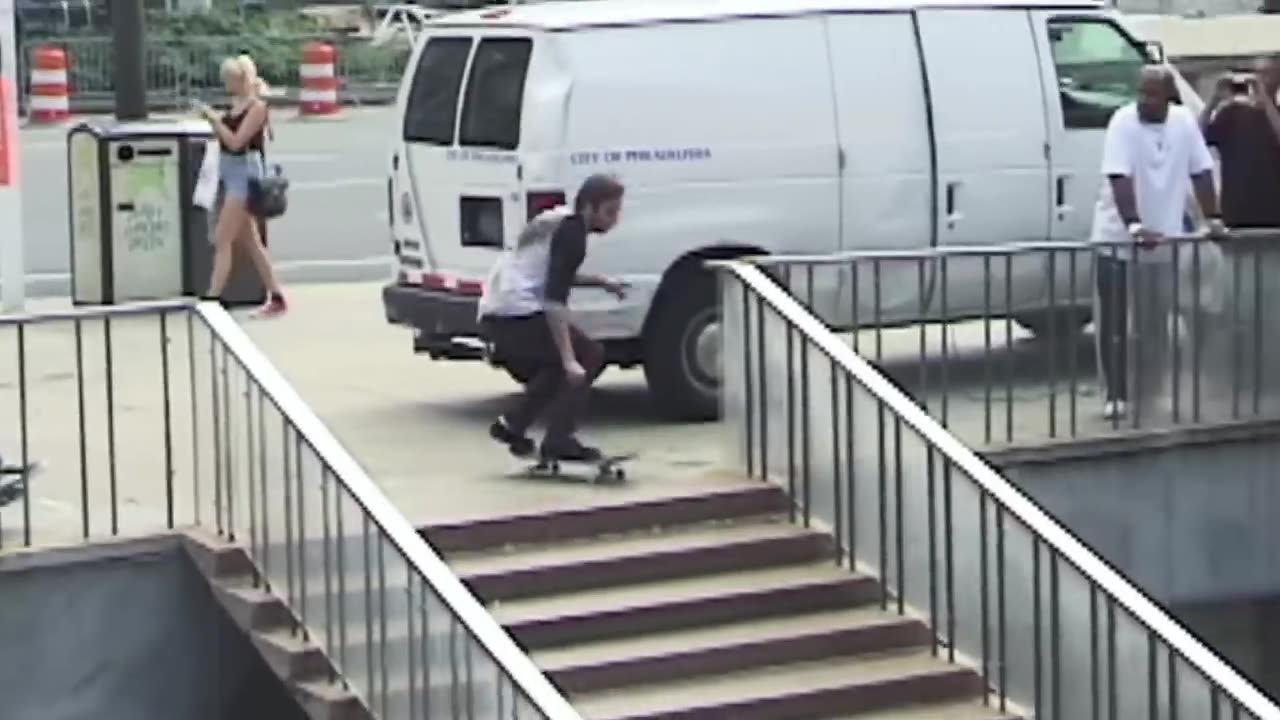 SKATEBOARDING - 10 GREATEST TRICKS