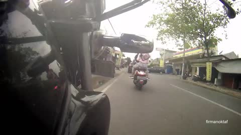 Perjalanan Harian #8 Lewat Jembatan Ngujang 2 TULUNGAGUNG DRIFT HD 1080 ACTION CAM