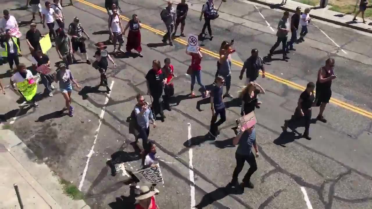 Aug 27 2017 Berkeley 1.13 Violent Antifa & left wing mob chase & attack trump supporter