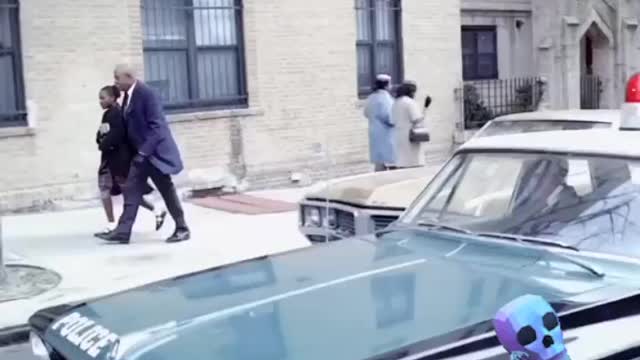Movie clips for entertainment you should atleast watching this movie