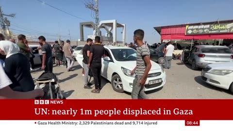Israel vows to demolish Hamas as troops prepare to move on Raza
