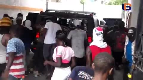 Burning of a luxury car during a demonstration in Haiti