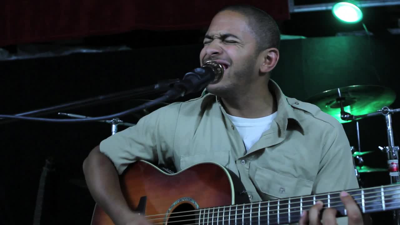 Trevor Atkinson - Rocket Man (Elton John cover)