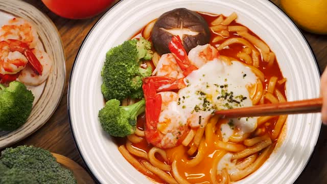 Fresh Shrimp Noodles