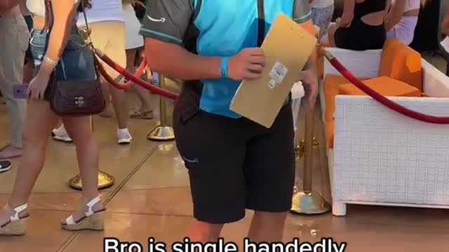 Bro got distracted for a min 😅