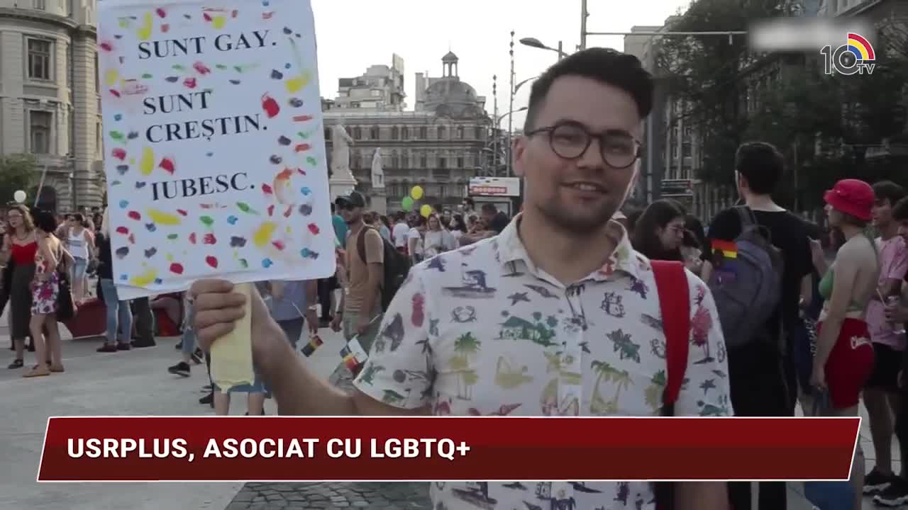 Peste 60% dintre români consideră că starea naturală a familiei formată din bărbat și femeie