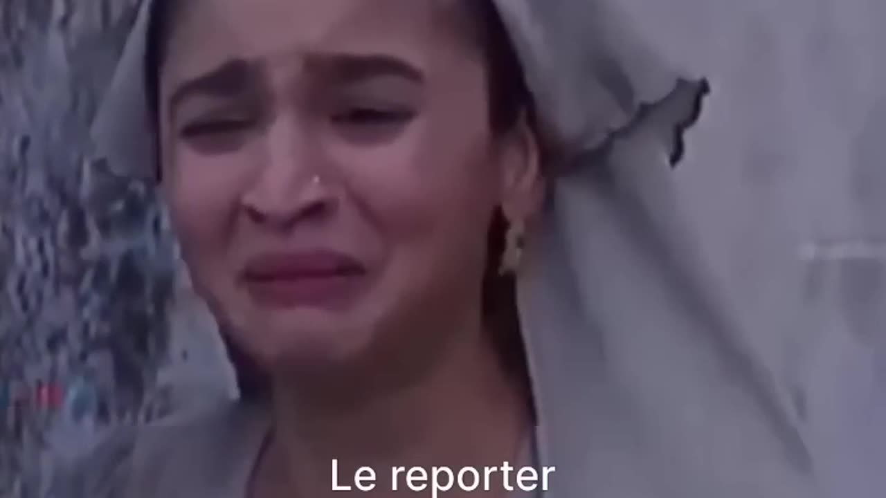 Reporter se baat krny ki tameez nhii hai