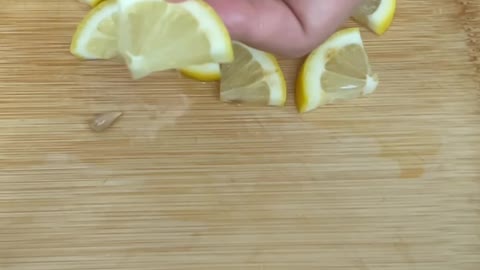 Lemon slices