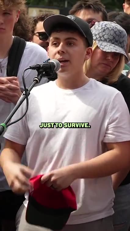 YOUNG MAN CLAIMS CARTELS WORK THROUGH DEMOCRAT POLITICIANS ₪ TO SEX-TRAFFIC MANY THOUSANDS OF LITTLE