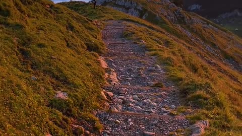 Chasing sunrise in Switzerland ⛅️