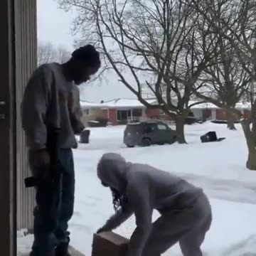 Best way to deter a porch pirate!!!