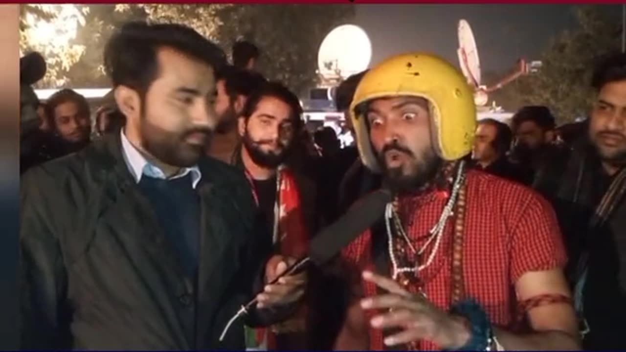Pakistani PK in Zaman Park For Ik imran khan