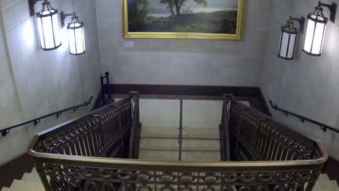 7218USCH03GalleryStairs_2021-01-06_02h20min00s620ms.mp4