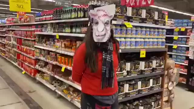 Sheep going grocery chopping