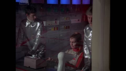 Space 1999 S02 E02 The Exiles