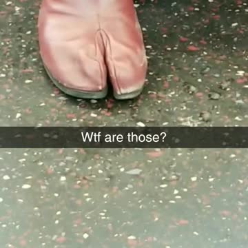 Wtf are those woman on subway wears toe boots