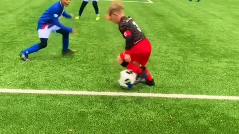 Kid Football skills