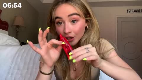 Sabrina carpenter's 10 minute makeup routine for natural light