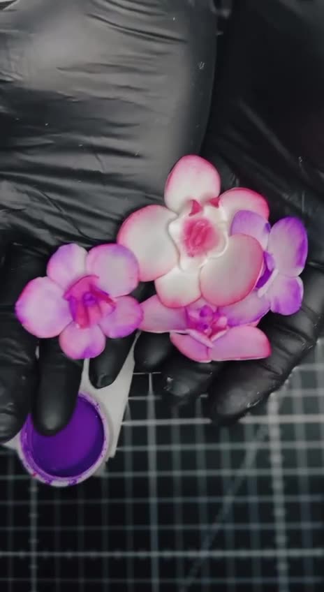 Орхидеи из мастики🌸