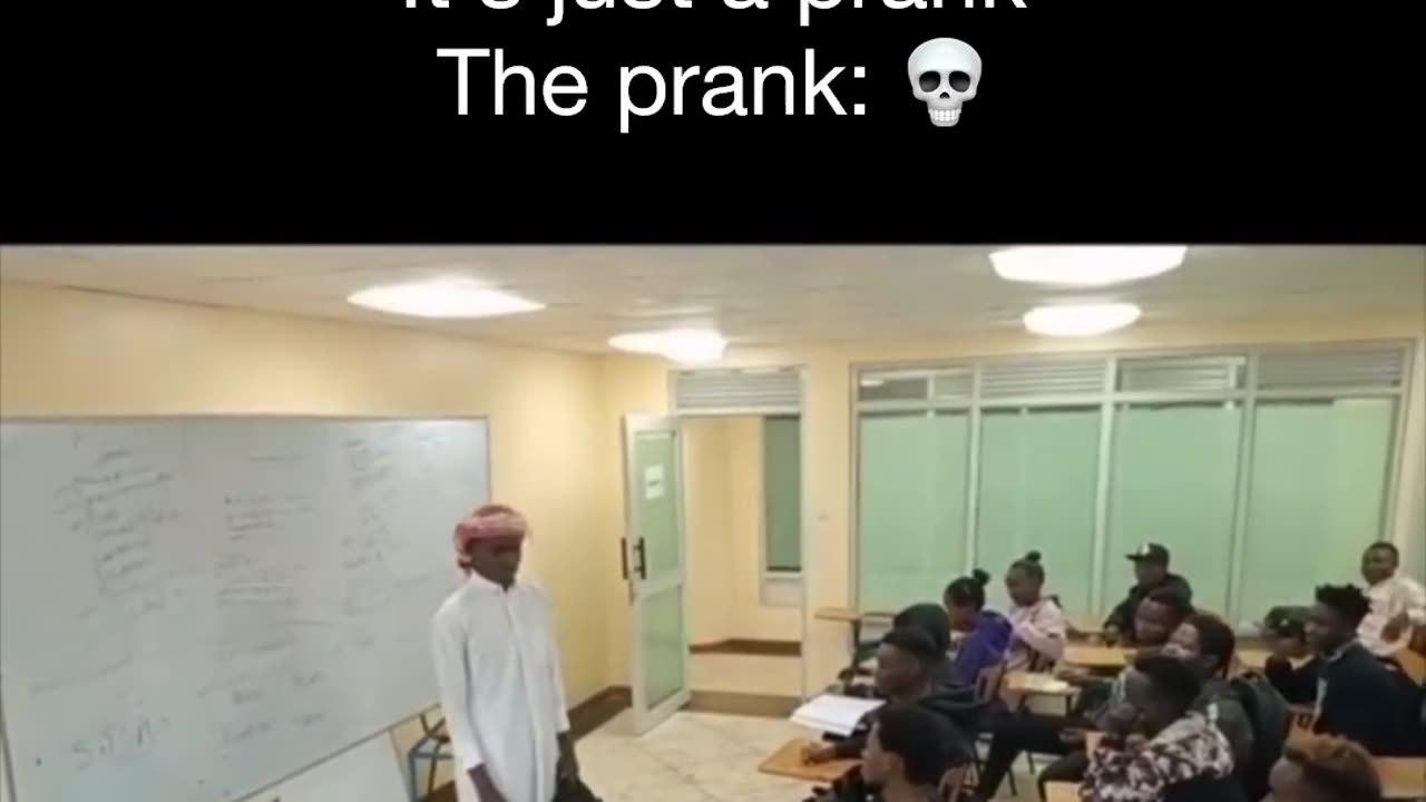 Fake bomb prank!!