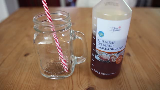 HOW TO MAKE THE BEST ICED COFFEE EVER QUICK AND EASY!