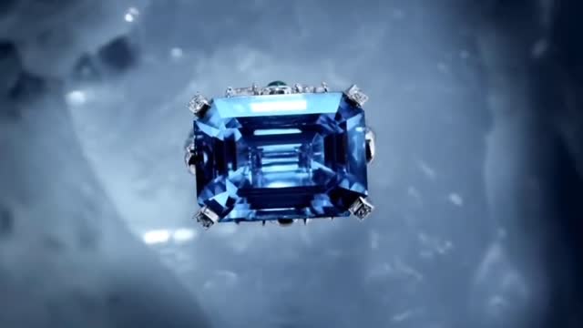 Top 3 Luxury Jewelries by HARRY WINSTON Collection