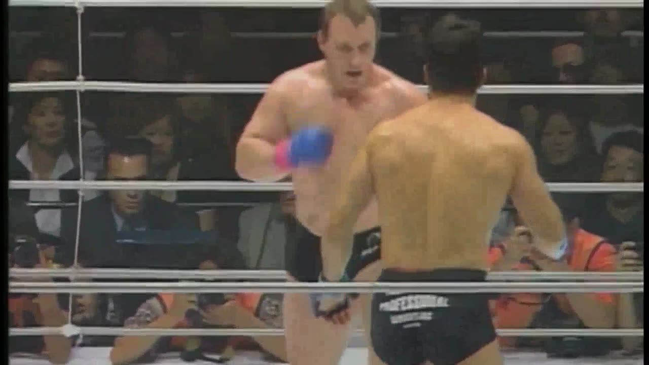 Igor Vovchanchyn vs Nobuhiko Takada PRIDE 11: Battle of the Rising Sun