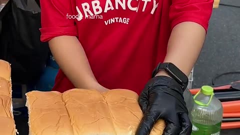 Hardworking 17 Year Old Girl Selling Thai Dessert