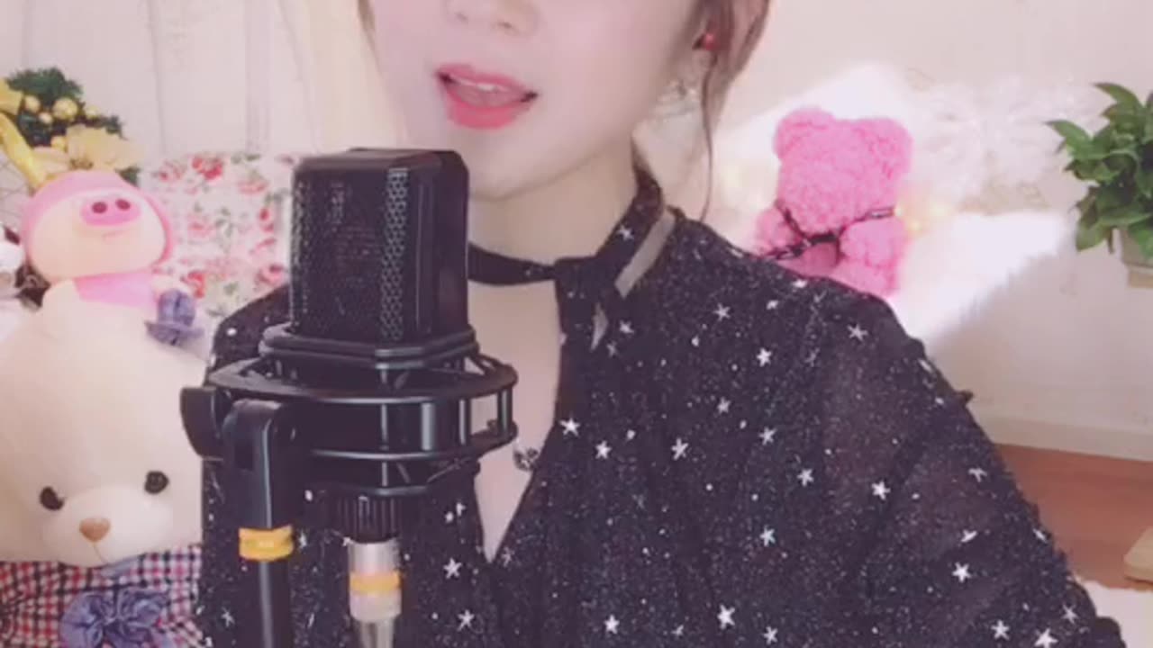 美女热舞