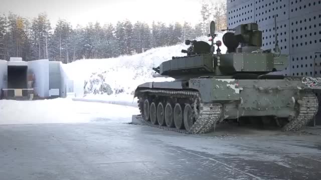 Another batch of T-90Ms has been shipped to the Russian Ministry of Defense.