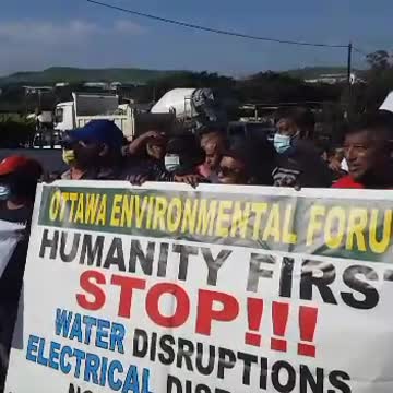 Ottawa residents protest for water