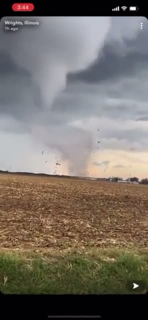 Tornado causing destruction in Wrights, Illinois 10-11-2021