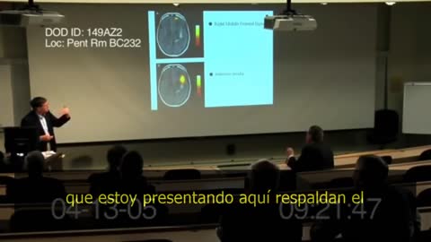 En la presentación secreta a la CIA, Bill Gates,cómo se pueden controlar con medicamentos y vacunas.