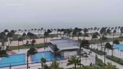 Wind and rain from Hurricane Helene battered resorts in Cancun