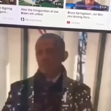 When the CGI Barack Obama glitches during Trump's Inauguration