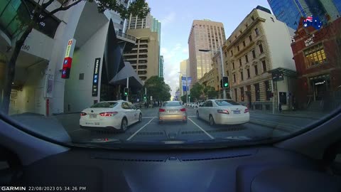 I never knew indicating means right of way