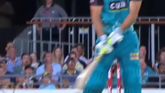 What a massive six || wow😱 amazing shot in cricket || brilliant cricket shot ||