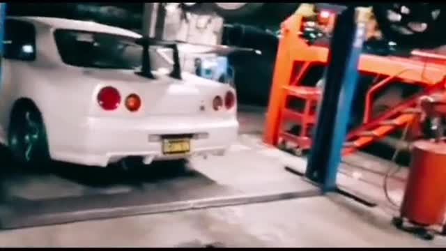 Car exhaust sound wave