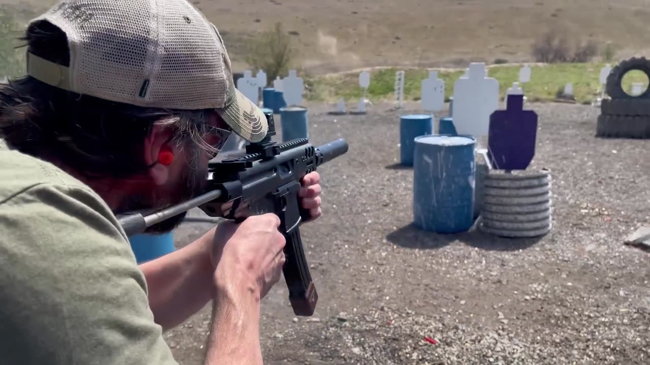 Navy SEAL Jack Carr 3-Gun Run at Taran Tactical