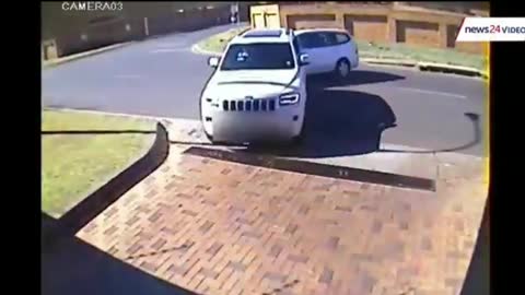 Woman uses Car as a Weapon