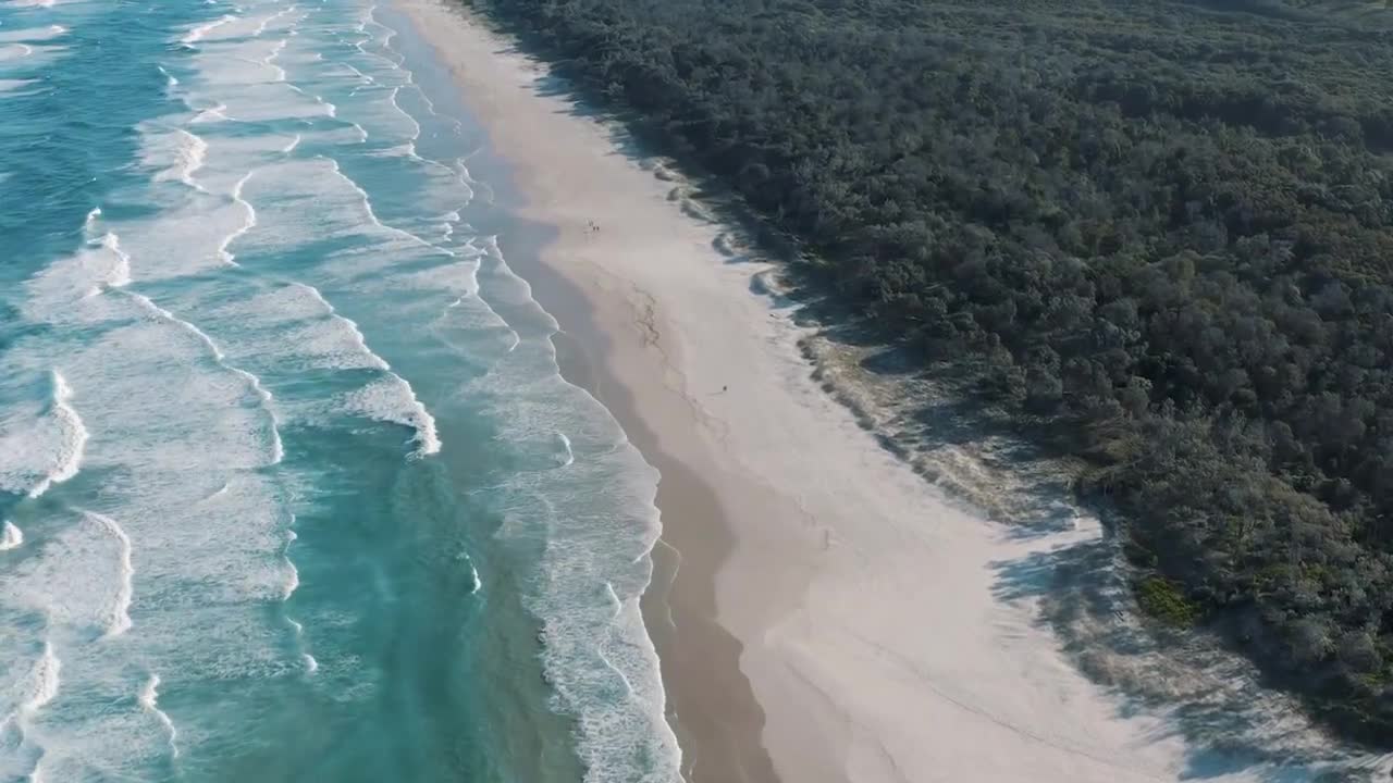 huge ocean waves