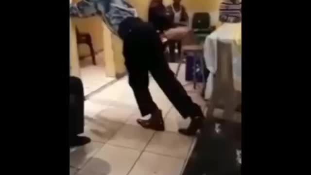 FUNNY MOVE VIDEO
