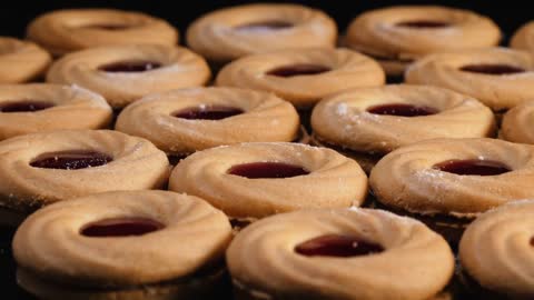 shortbread filled with jelly