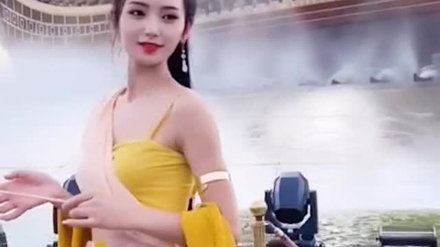 beautifull girl clip