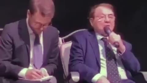 Нобеловият победител Люк Монтан за принудителна ваксинация